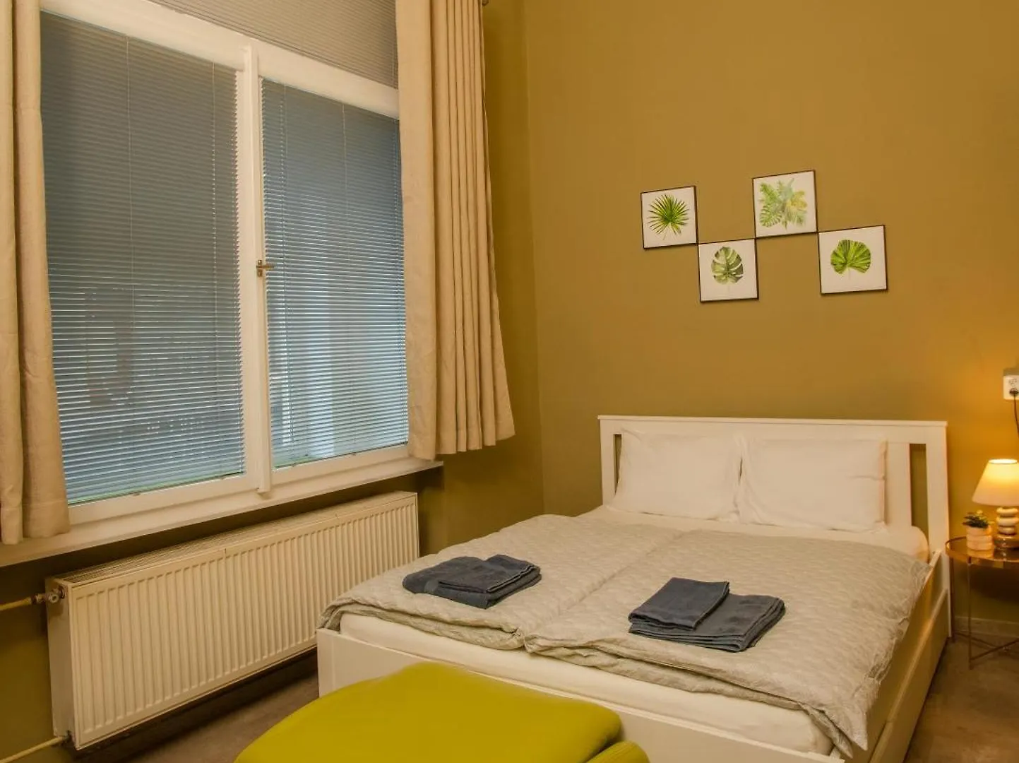 Grand Apartment Near Dancing House Prague 0*,