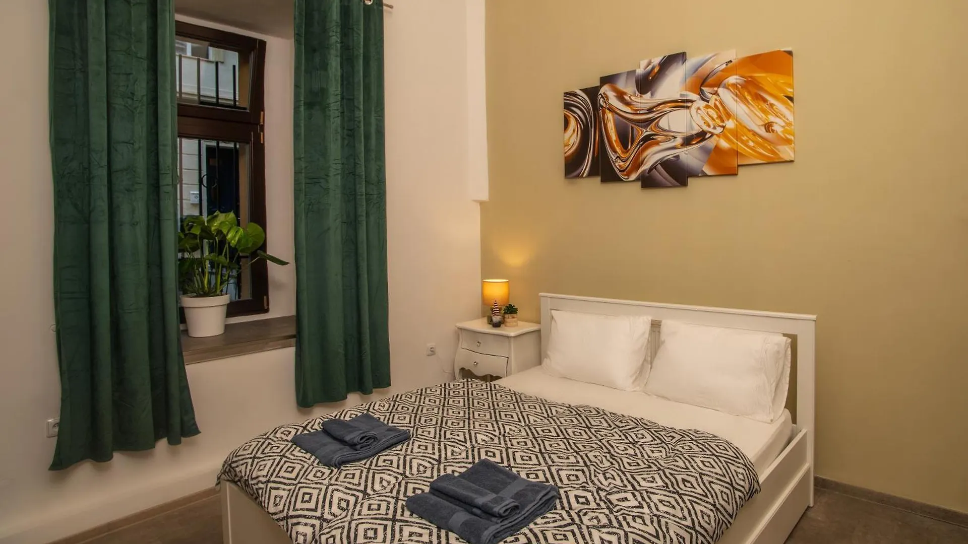 Grand Apartment Near Dancing House Prague Czech Republic